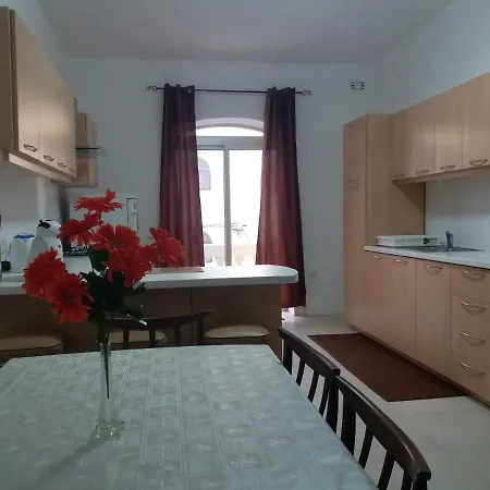 Two Bedroom Marsaskala Lägenhet *
